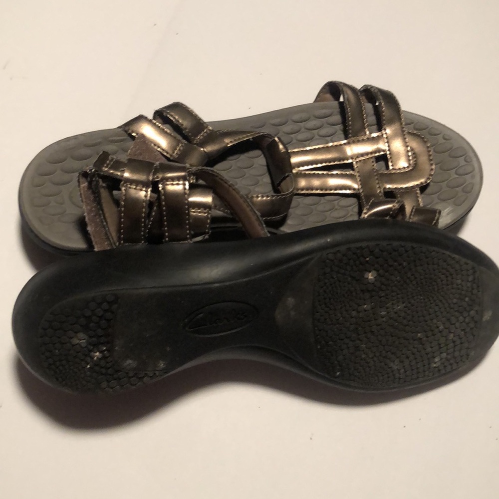 Woman’s Spring Silver Clarks Collection Gray Sand… - image 5